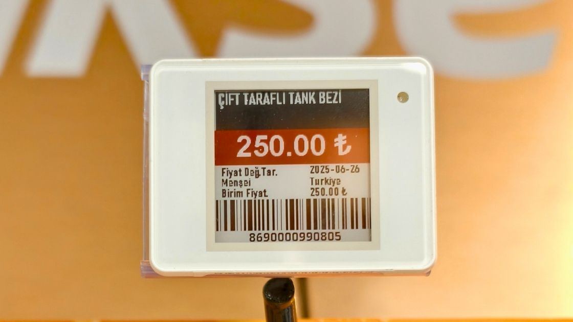 Opet akaryakıt istasyonunda dijital raf etiketi kullanımı